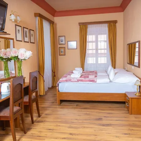 بيت ضيافة U Hradku