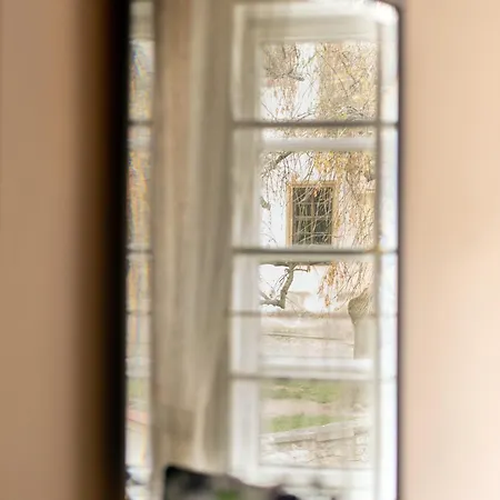 U Hradku بيت ضيافة 4*