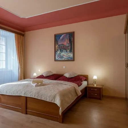 U Hradku بيت ضيافة