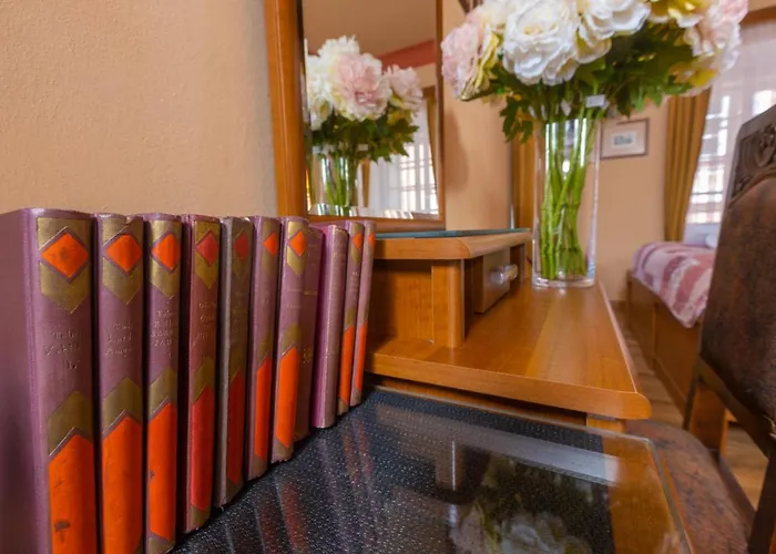 Konukevi U Hradku 4*