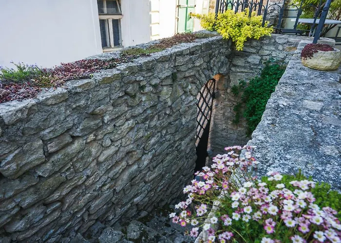 U Hradku Vendégház 4*