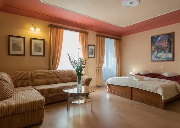 U Hradku Vendégház 4*