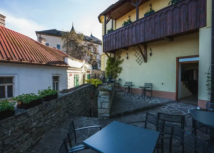 U Hradku Vendégház 4*